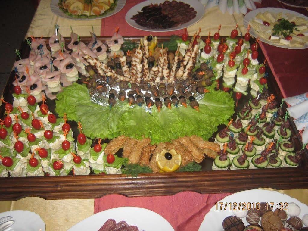 Kanclera Hotel Kaspichan Luaran gambar