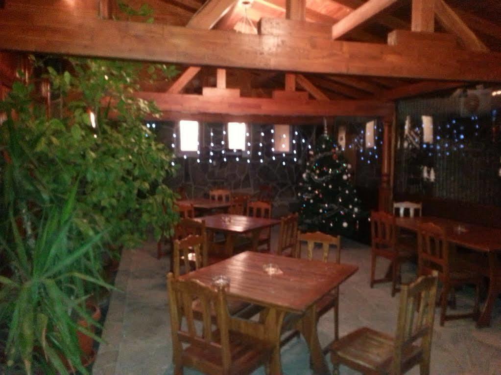 Kanclera Hotel Kaspichan Luaran gambar