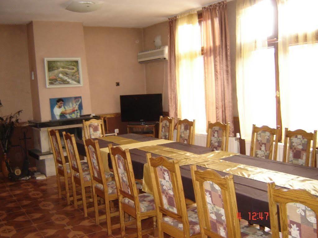 Kanclera Hotel Kaspichan Luaran gambar